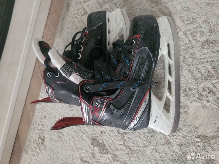 Хоккейные коньки bauer vapor