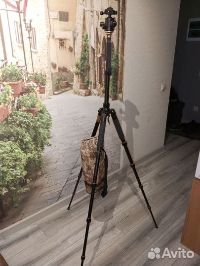 Штатив для фотоаппарата