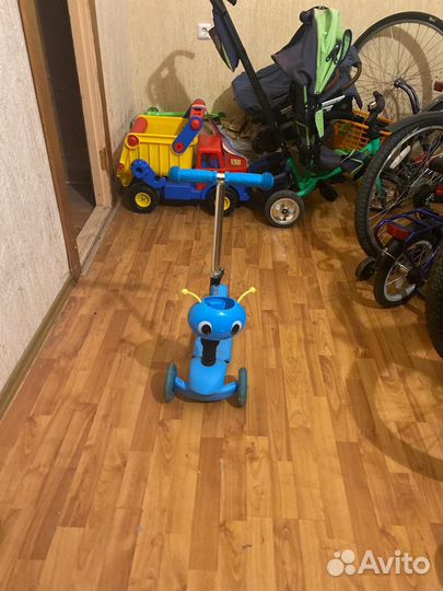 Самокат детский трехколесный