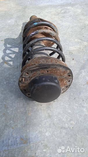 Стойка амортизатора передняя левая Citroen Xsara