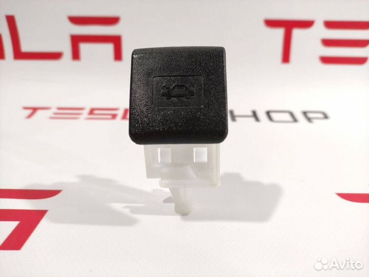 Крюк капота Tesla Model S 2016 6009132-00-A
