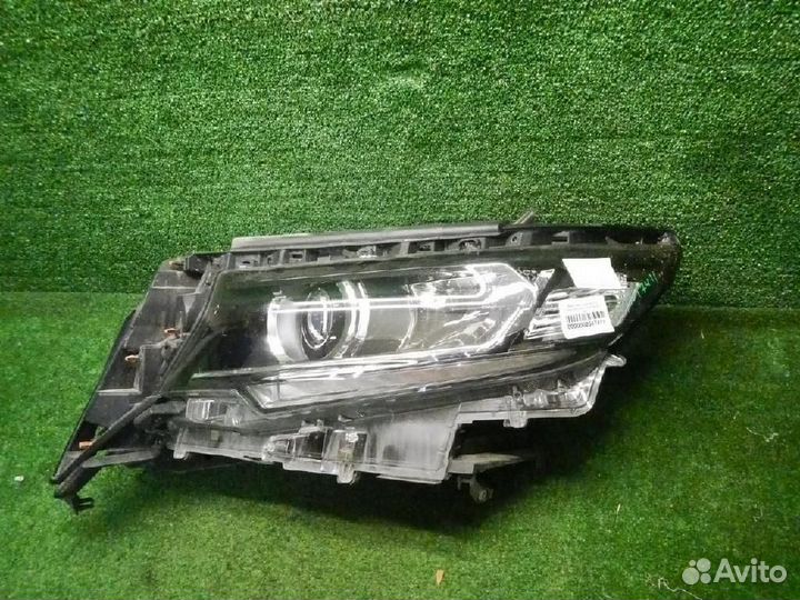 Фара левая Toyota Land Cruiser Prado