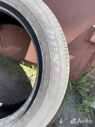 Dunlop SP Sport 270 215/55 R17 93V