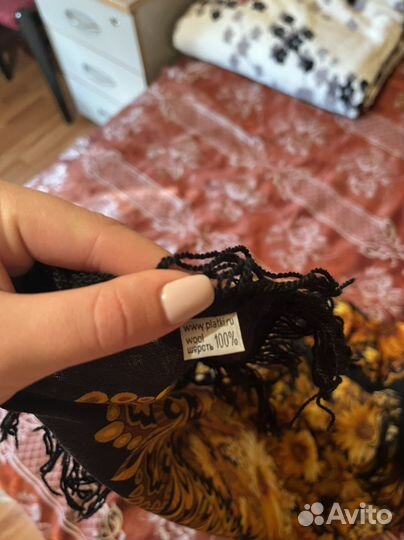 Павлопосадский шерстяной платок