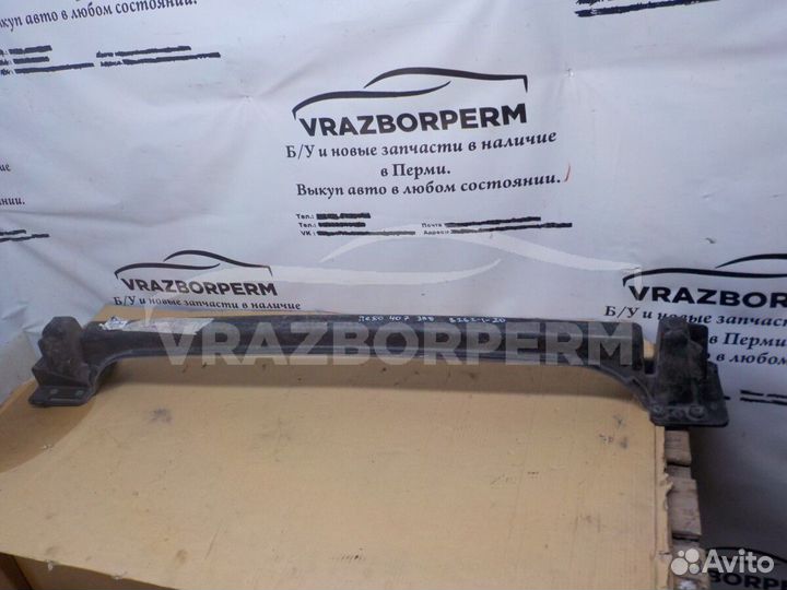 Усилитель бампера Peugeot 400