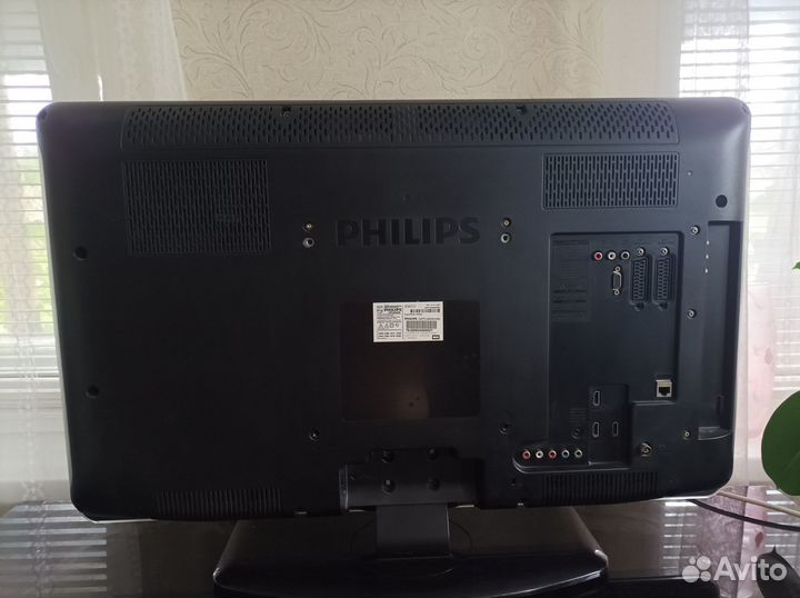 Телевизор с подсветкой philips 32PFL8404H/60