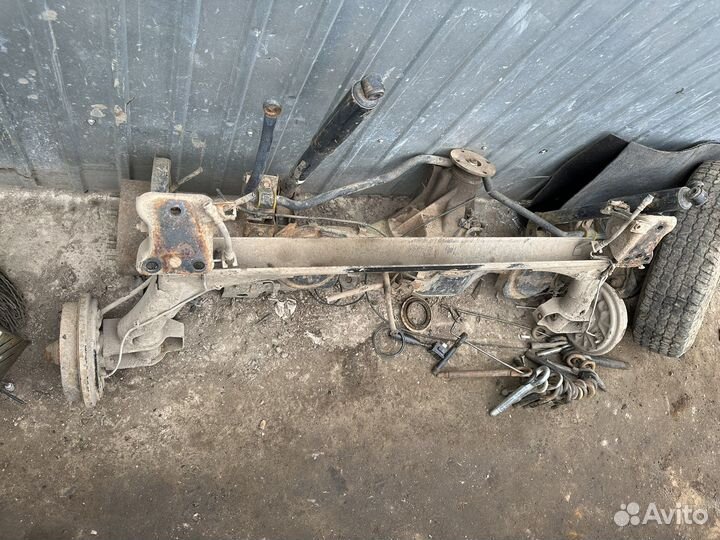 Volkswagen гольф 3 задняя балка