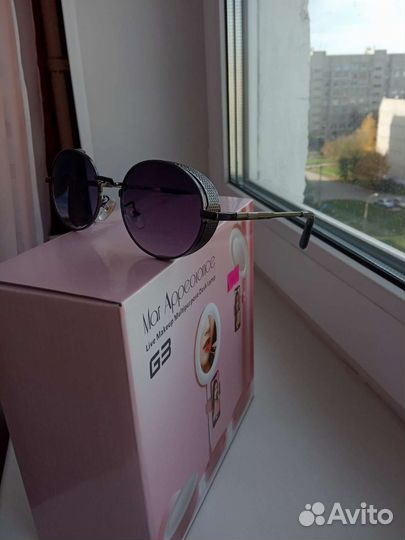 Очки солнцезащитные