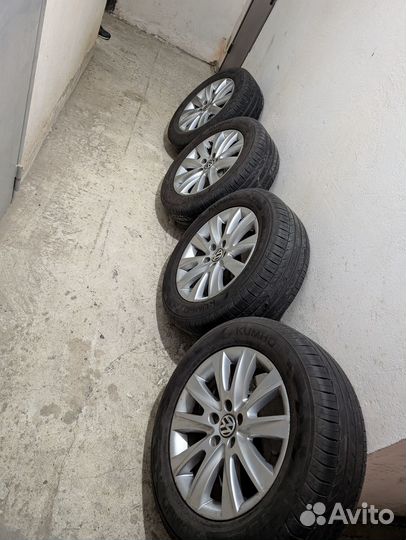 Kumho Ecsta HS52 235/55 R17 103W