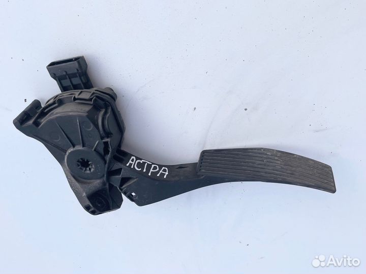 Педаль газа Opel Astra J