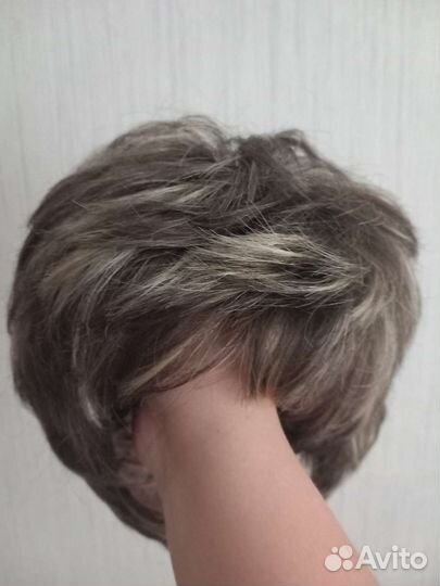 Парик женский