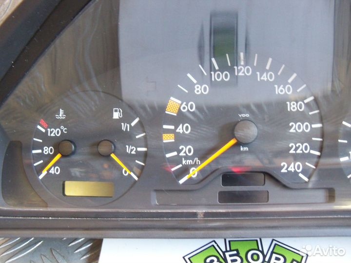 Приборная панель Mercedes Benz W210 2.0 1998г МКПП
