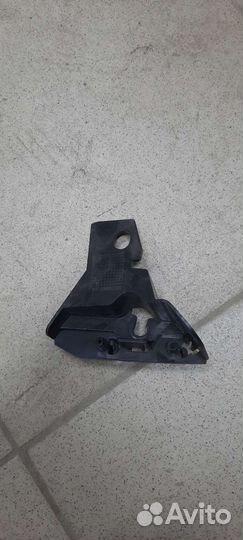 Кронштейн пер. П. Mercedes-Benz Sprinter W906/2010