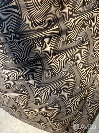 Ошейники и лежанка для средних и крупных собак