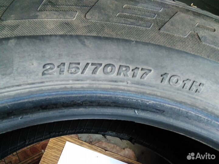 Шина 215*70R17