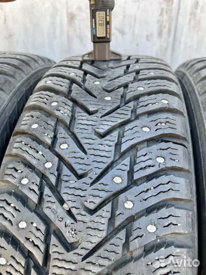 Nokian Tyres Hakkapeliitta 8 SUV 215/65 R17