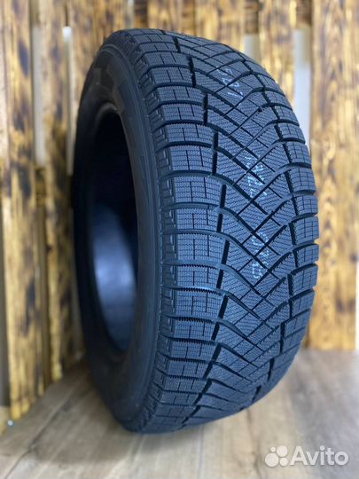 Pirelli Ice Zero FR 225/65 R17 106T