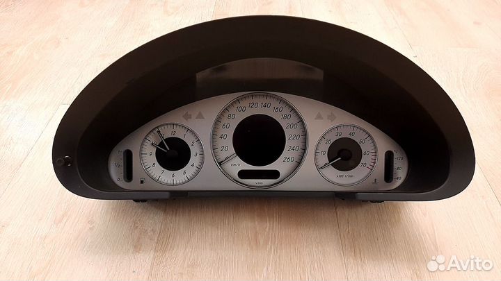 Панель приборов Mercedes E-Class W211 Рестайлинг