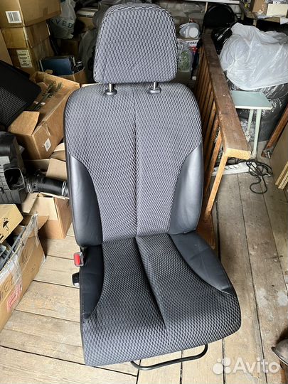 Салон Nissan Tiida