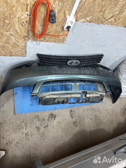 Передний бампер priora