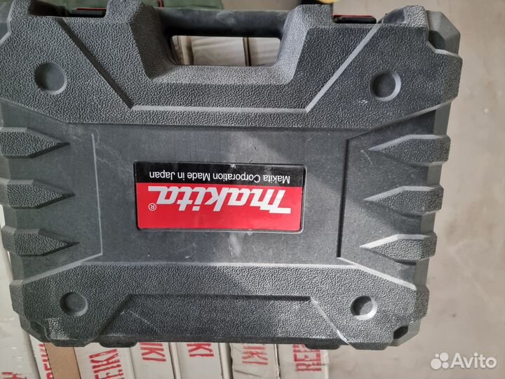 Шуруповерт makita