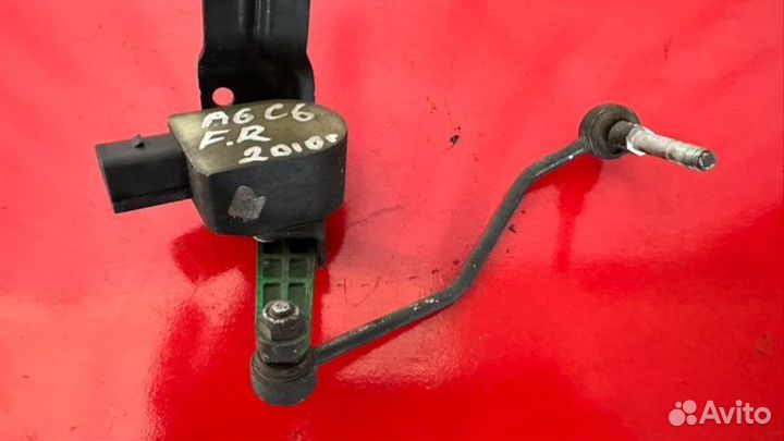 Датчик положения кузова передний правый Audi A6 C6