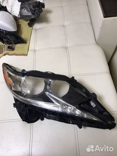 Стекло правой фары Lexus ES 6 рестайлинг 14-18г