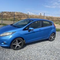 Ford Fiesta 1.4 AT, 2009, 217 000 км, с пробегом, цена 810 000 руб.