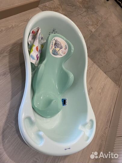 Ванночка для купания с горкой и круг для купания