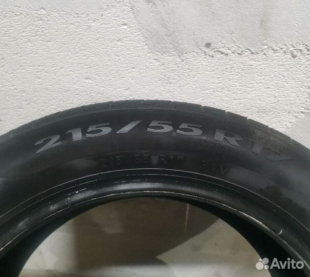 Pirelli Cinturato P7 215/55 R17 94V