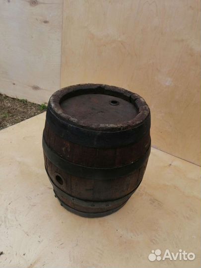 Деревянная бочка