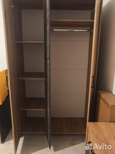 Продам шкаф