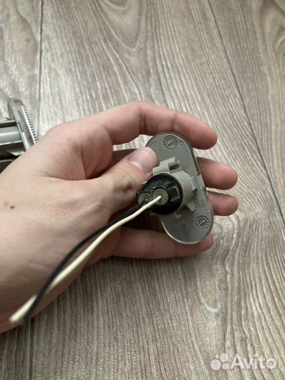 Повторитель поворота renault logan 1