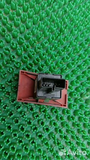 Кнопка аварийной сигнализации Opel Vectra C