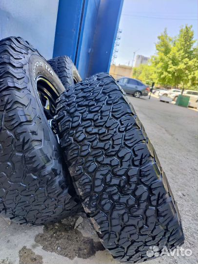 Bfgoodrich All-Terrain T/A KO2 285/70 R17