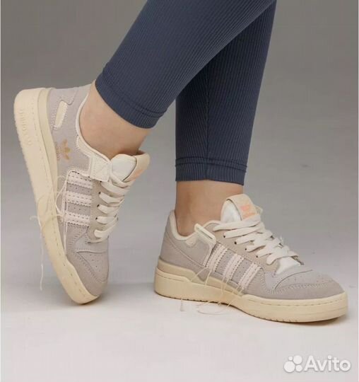 Новые Кроссовки женские Adidas, 36