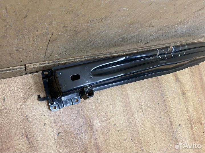 Усилитель заднего бампера Skoda Octavia (A8) 2019+