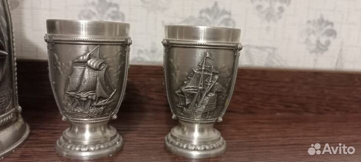 Графин стопки и рюмки