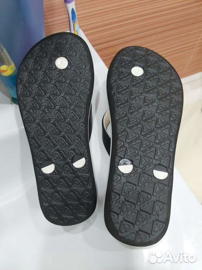 Новые шлепанцы детские размер 28-29