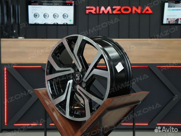 Литые диски R17 на Golf. Арт841