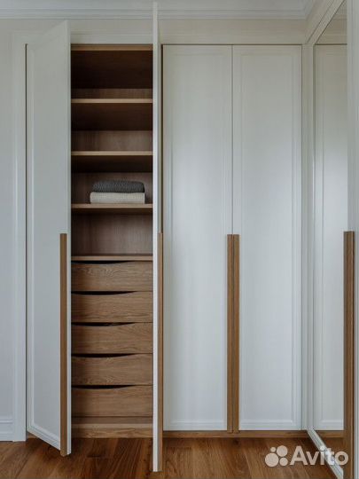 Шкаф из массива дерева на заказ с доставкой