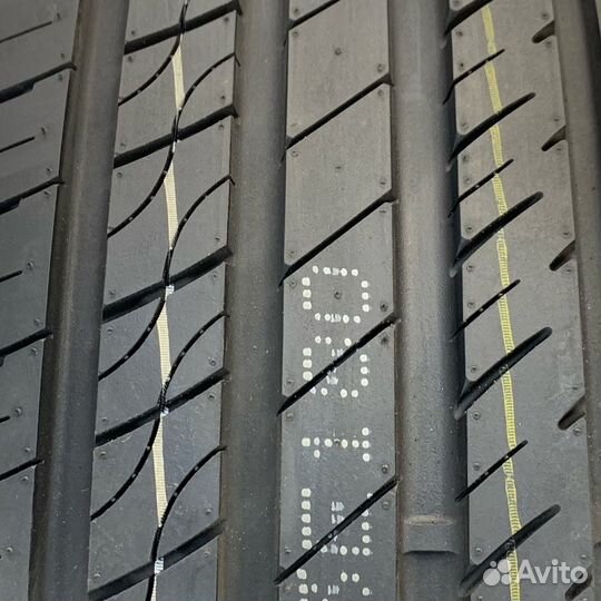 Grenlander L-Zeal56 245/35 R20 95W