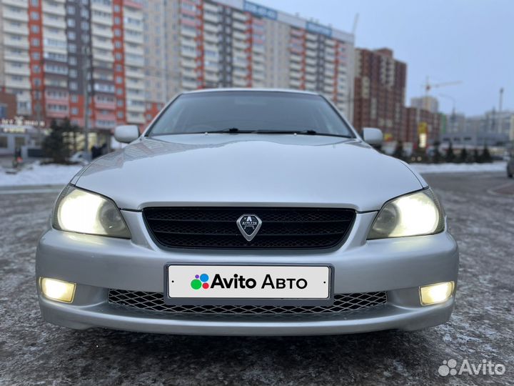 Toyota Altezza 2.0 AT, 1999, 333 000 км