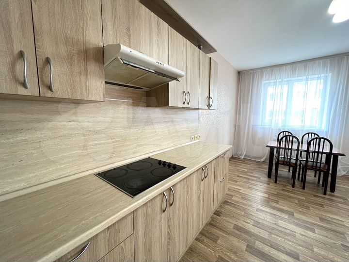 2-к. квартира, 100 м², 3/4 эт.