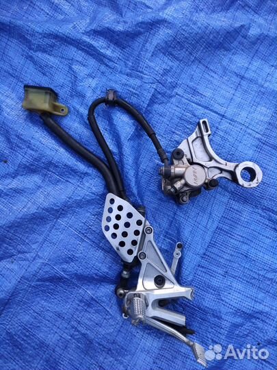 Задний суппорт Honda cbr1000rr 2004-2005