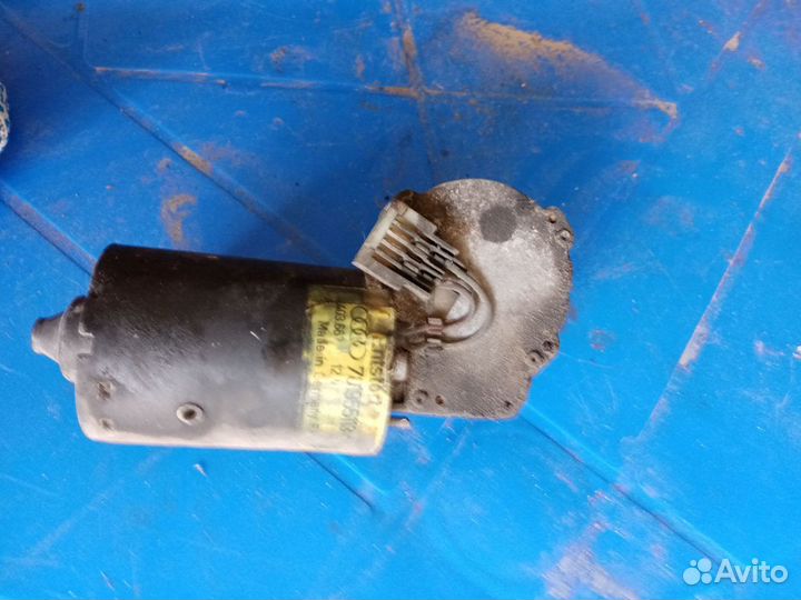 Моторчик дворников передний Transporter Т4
