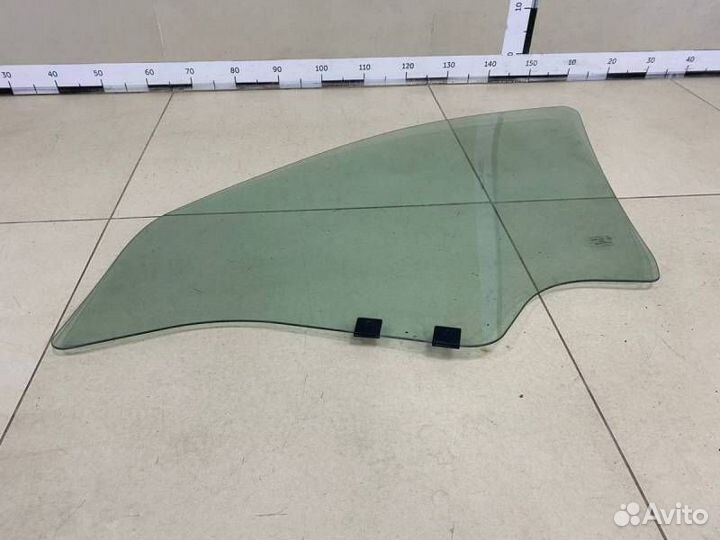 Стекло двери передней правой Nissan Terrano D10 20