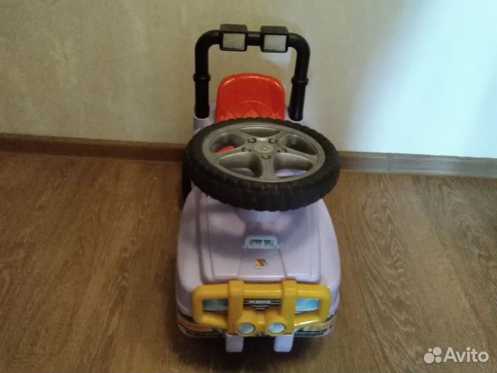 Детская машинка каталки б/у