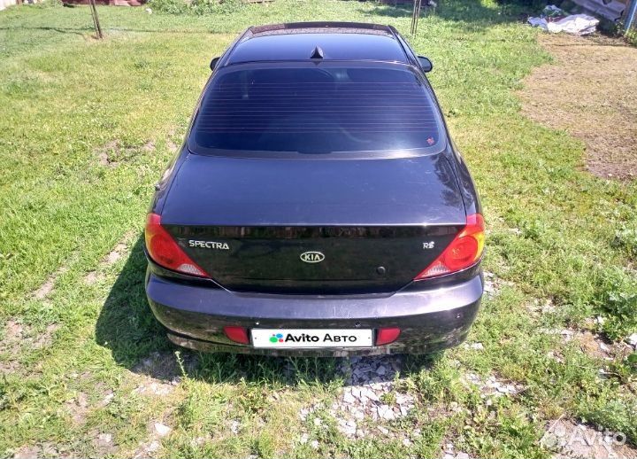 Kia Spectra 1.6 МТ, 2008, битый, 450 000 км