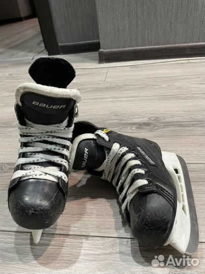 Хоккейные коньки bauer